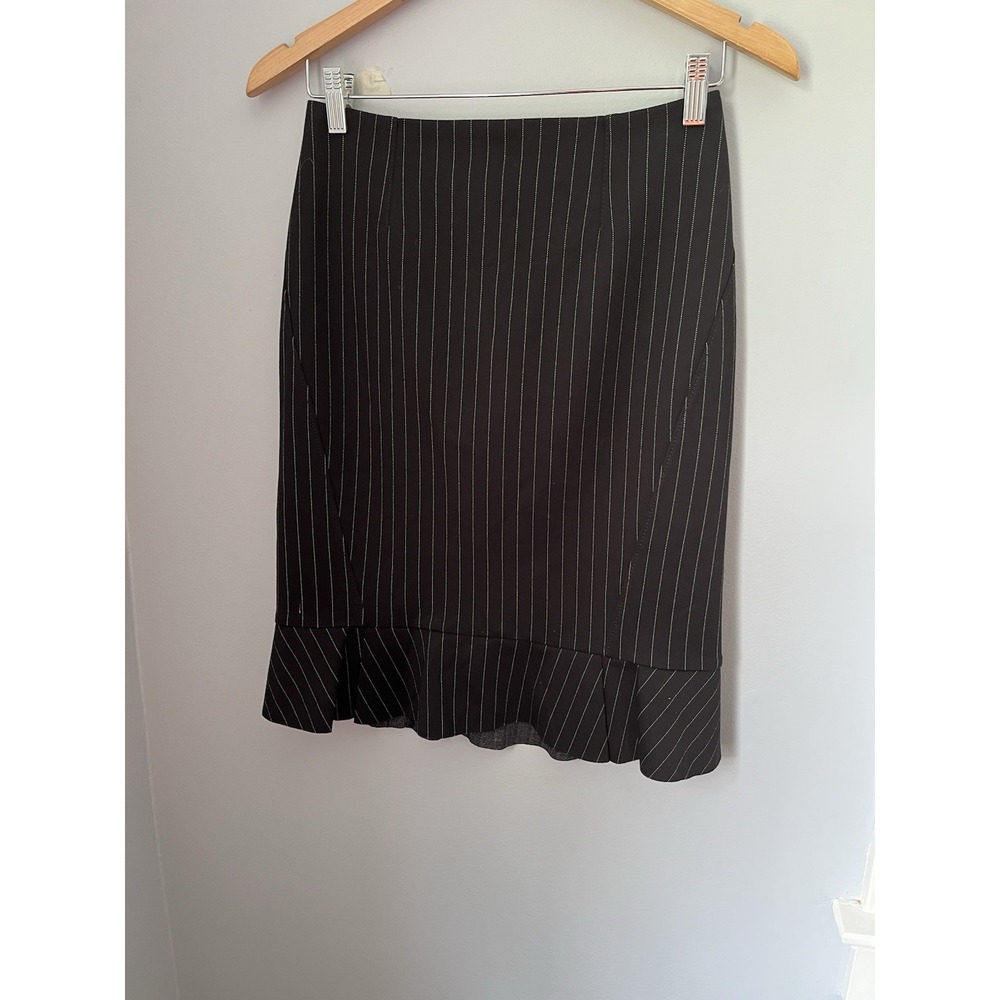 White House Black Market Women's Pinstripe Flirty Pencil Skirt Size 4P Black Wht